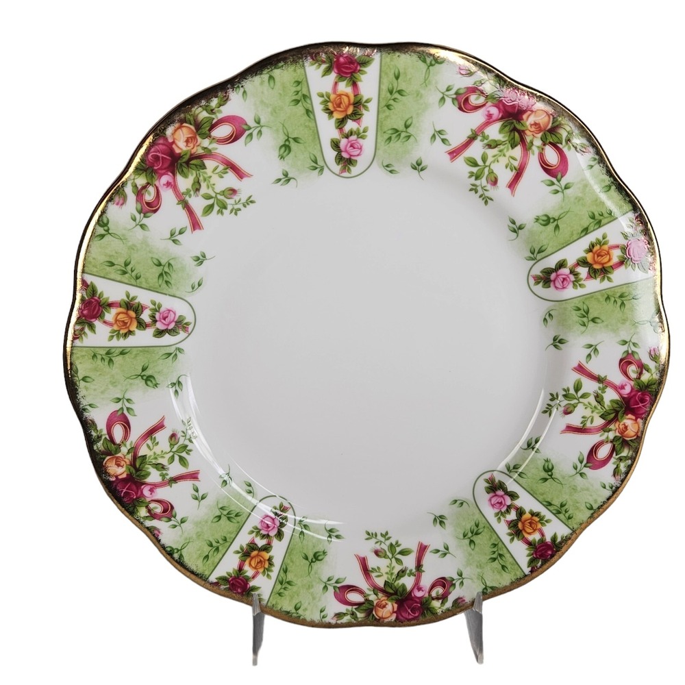 Royal Albert Old Country Roses Ruby Celebration Green Damask Salad Dessert Plate
